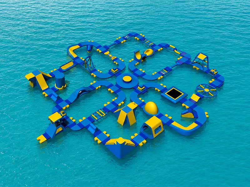 E109309 Inflatable Water Assault Course - Image 1